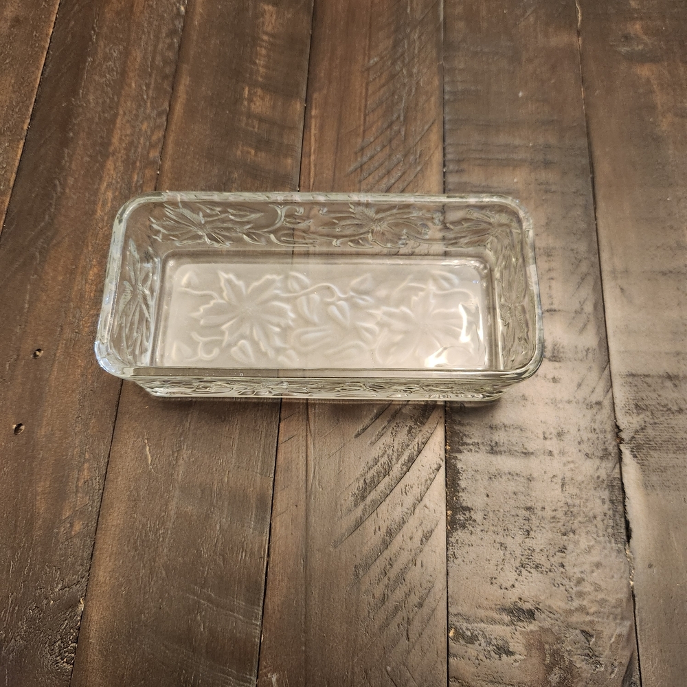 Retired Princess House Poinsettia Frosted Butter Dish - Lid Only - Picture 2 of 2